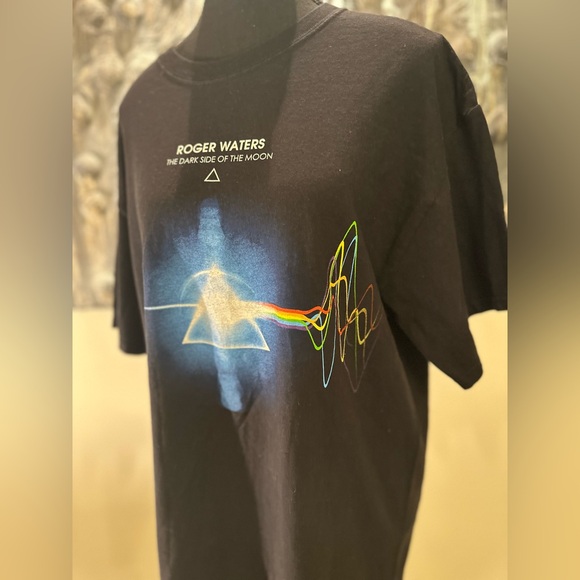 Other - Pink Floyd 2007 Men’s L Roger Waters Dark Side of the Moon Tour Shirt